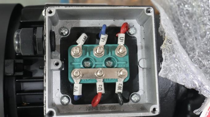 50Hz 60Hz impermeabile 0.09kw 0.12Hp Motore elettrico asincrono a quattro poli 380V 1500RPM Trifase Chiusa 220V Voltaggio Ac 3