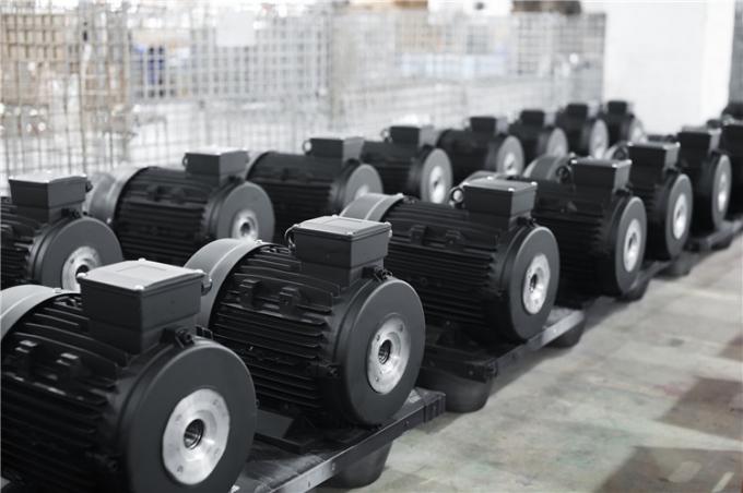 50Hz 60Hz impermeabile 0.09kw 0.12Hp Motore elettrico asincrono a quattro poli 380V 1500RPM Trifase Chiusa 220V Voltaggio Ac 7